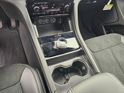 New 2025 Jeep Grand Cherokee L Altitude image 22