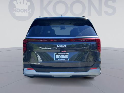 New 2026 Kia Carnival EX FWD image 15
