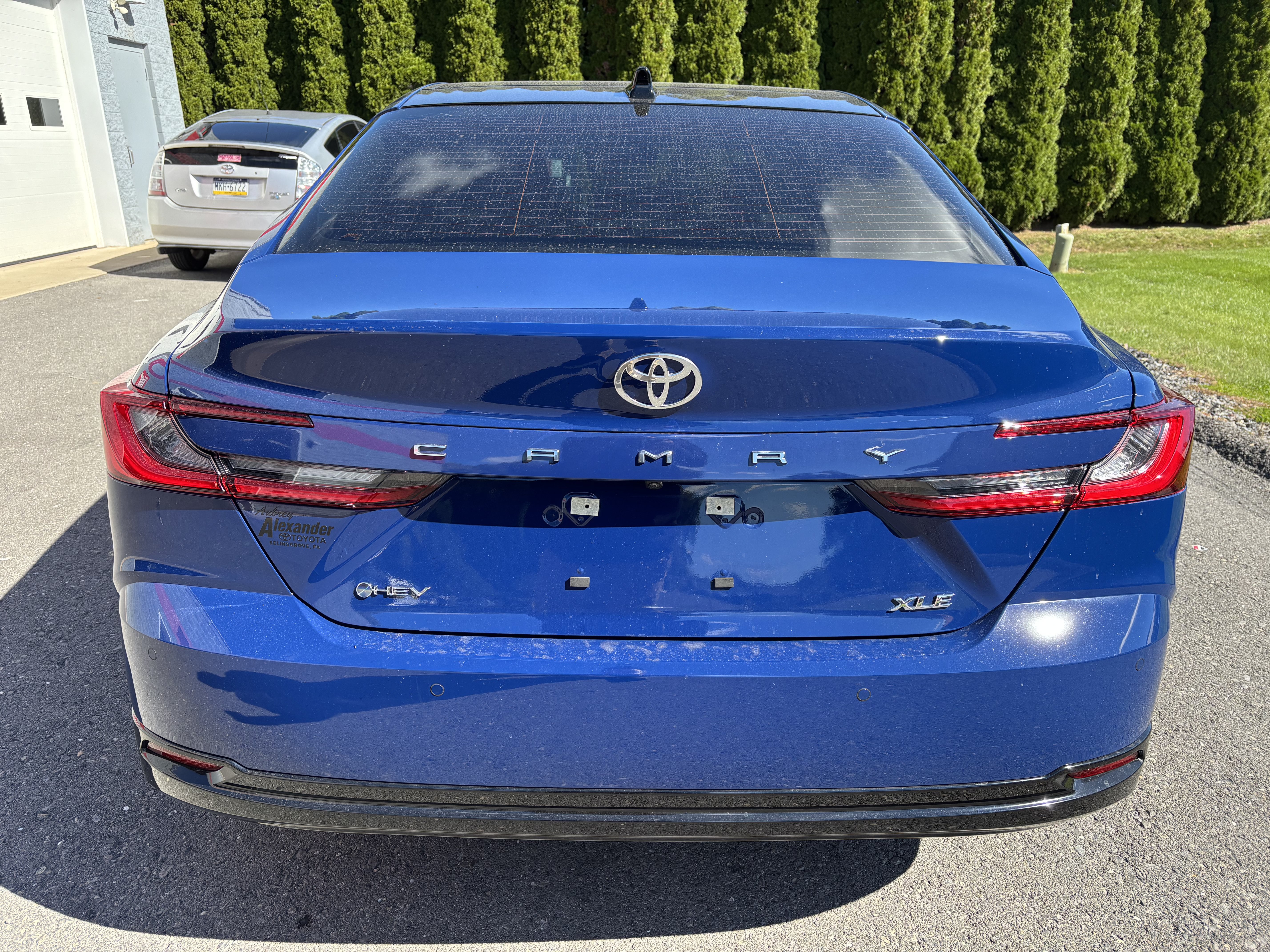 Used 2026 Toyota Camry XLE w/ Premium Plus Package FWD image 4