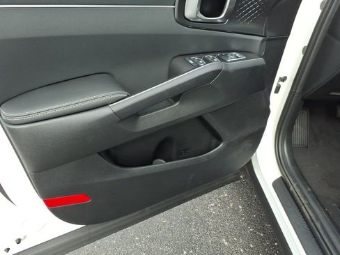 New 2026 Kia Sorento S image 13