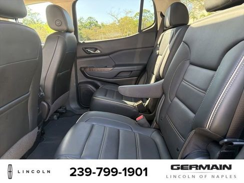 Used 2021 GMC Acadia Denali w/ Denali Ultimate Package image 14