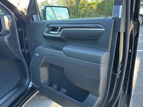 New 2026 Chevrolet Silverado 1500 LTZ w/ Z71 Off-Road Package image 13