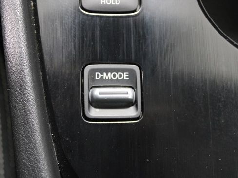 Used 2021 Nissan Rogue SV FWD image 42