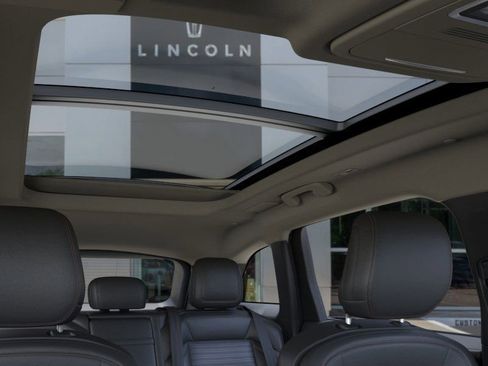 New 2026 Lincoln Nautilus Reserve image 22