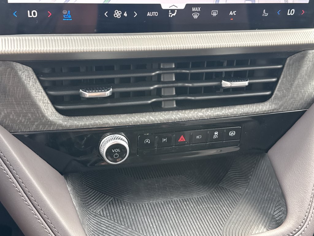 Used 2026 Ford Explorer Platinum RWD image 23