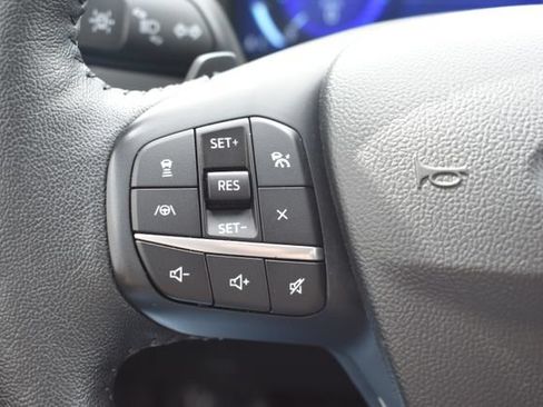 Used 2020 Ford Escape Titanium AWD/4WD image 25