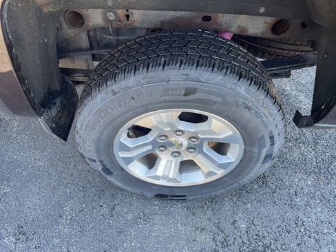 Used 2019 Chevrolet Silverado 1500 LT w/ All Star Edition image 25