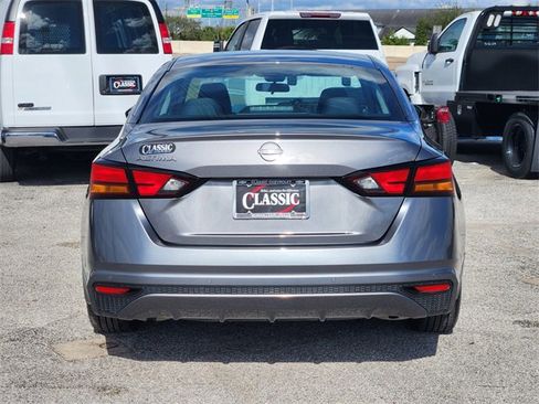 Used 2024 Nissan Altima 2.5 S image 6