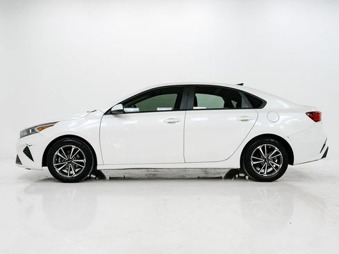 Used 2022 Kia Forte LXS image 23