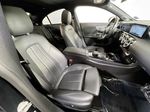 Used 2021 Mercedes-Benz CLA 250 4MATIC image 28