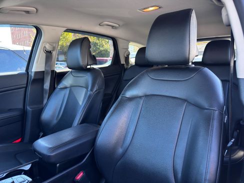 Used 2023 Kia Sportage EX image 16