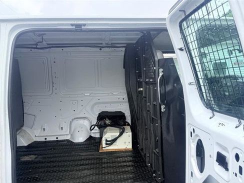 Used 2014 Ford E-350 and Econoline 350 Super Duty RWD image 28