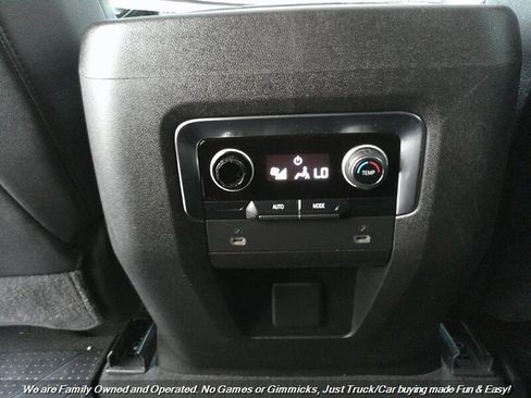 Used 2021 Chevrolet Tahoe LT image 33