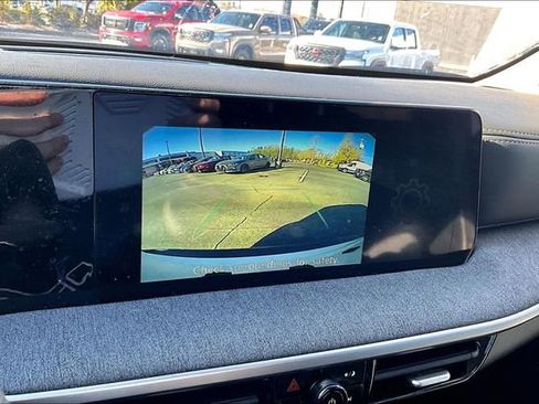 Used 2025 Nissan Kicks SV w/ SV Premium Package image 11