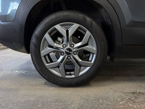 Used 2024 Kia Seltos S image 35
