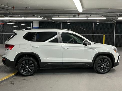 Used 2022 Volkswagen Taos S image 35