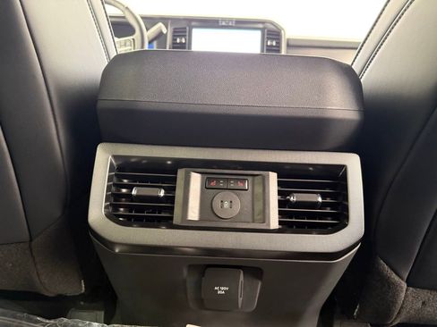 New 2026 Ford F450 Platinum w/ FX4 Off-Road Package image 29