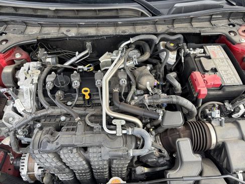 Used 2025 Nissan Altima 2.5 SV FWD image 31