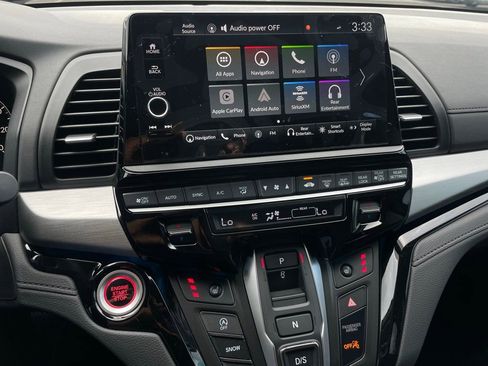 New 2026 Honda Odyssey Touring image 18