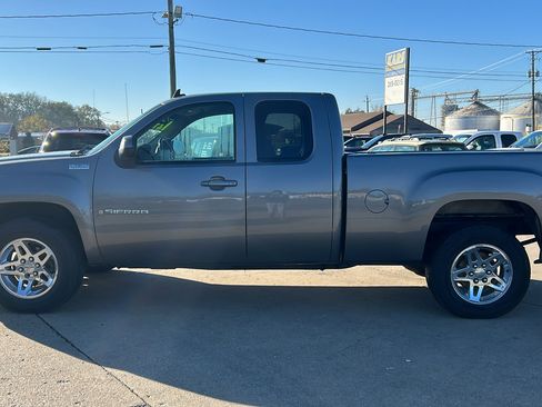 Used 2009 GMC Sierra 1500 SLE w/ All-Terrain Package image 1