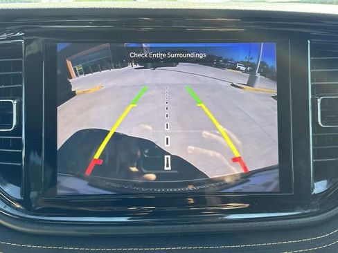 Used 2022 Dodge Durango R/T w/ Hemi Orange Plus Package image 31