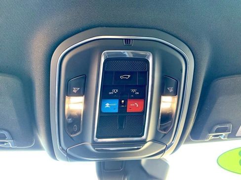 Used 2023 Jeep Grand Cherokee Altitude image 40