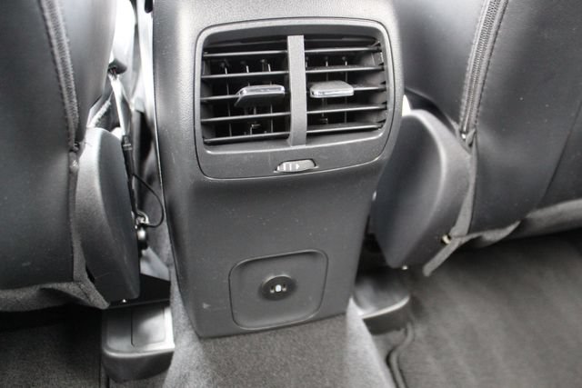 Used 2025 Ford Escape ST-Line AWD/4WD image 28