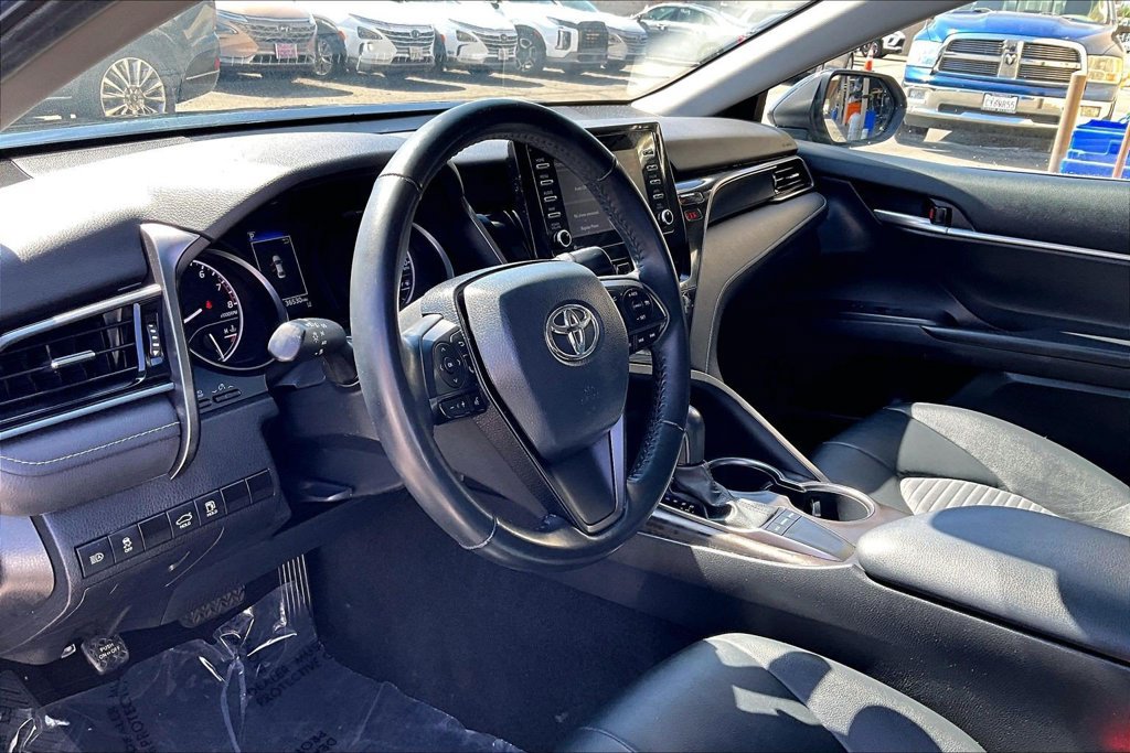 Used 2023 Toyota Camry SE FWD image 10