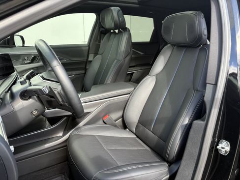 Used 2024 Cadillac Lyriq Sport w/ LPO, Floor Liner Package AWD/4WD image 11