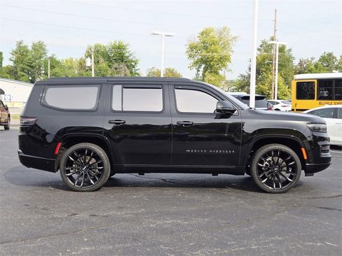 Used 2024 Jeep Grand Wagoneer Series III w/ Rear Seat Video Group 1 image 2