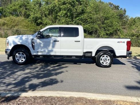 Used 2025 Ford F250 XLT image 6