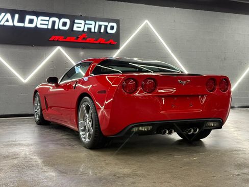 Used 2007 Chevrolet Corvette Coupe w/ Preferred Equipment Group RWD image 19