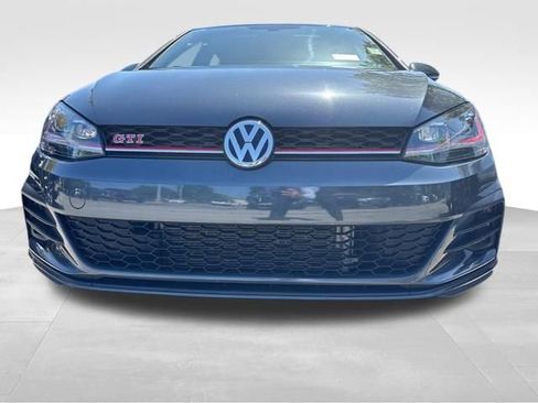 Used 2020 Volkswagen GTI SE image 2