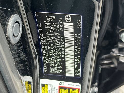 Used 2025 Toyota Camry SE image 28