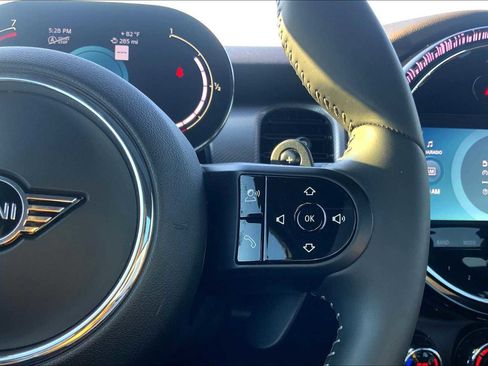 Used 2023 MINI Cooper S image 19