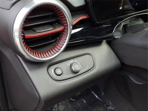 New 2026 Chevrolet Trax RS w/ Sunroof Package image 16