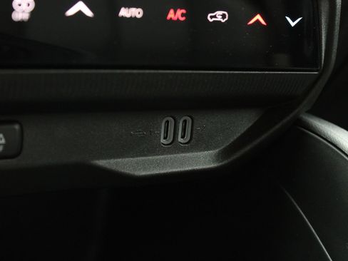 New 2026 Jeep Cherokee Limited AWD/4WD image 45