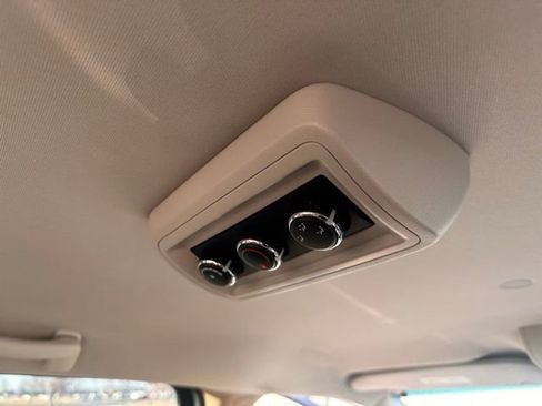 Used 2013 Dodge Grand Caravan SE FWD image 35
