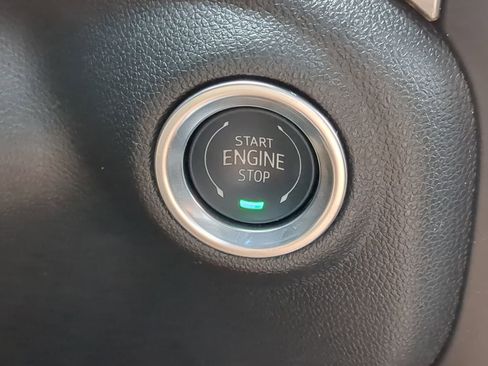 Certified 2025 Chevrolet Silverado 1500 Custom image 27