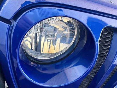 Used 2019 Jeep Wrangler Unlimited Sport S image 25