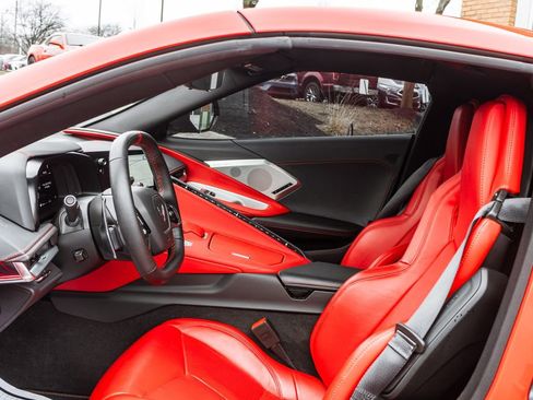 Used 2022 Chevrolet Corvette Stingray Preferred Cpe w/ Battery Protection Package image 36