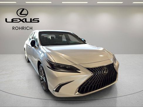 New 2025 Lexus ES 350 Ultra Luxury image 3