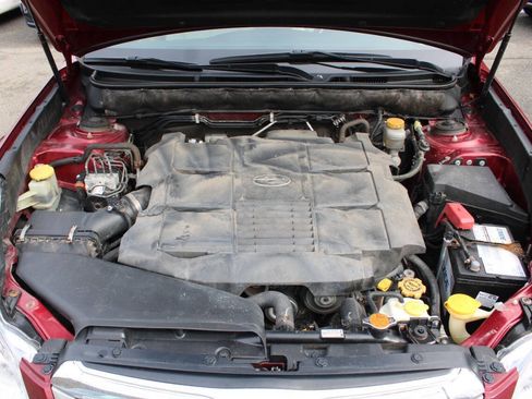 Used 2011 Subaru Outback 3.6R Limited image 16