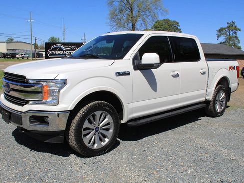 Used 2018 Ford F150 Lariat w/ Equipment Group 501A Mid image 4