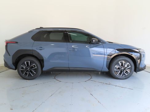 New 2026 Subaru Solterra Premium image 2