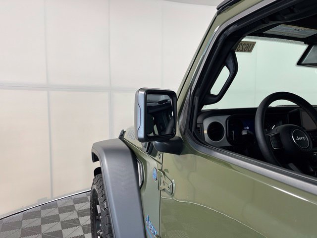 Used 2024 Jeep Wrangler Unlimited AWD/4WD image 14