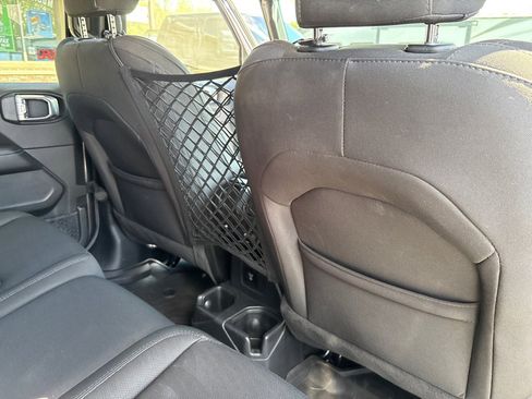 Used 2022 Jeep Gladiator Overland AWD/4WD image 31