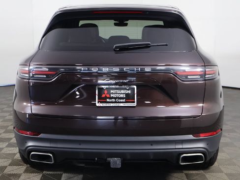 Used 2022 Porsche Cayenne image 17