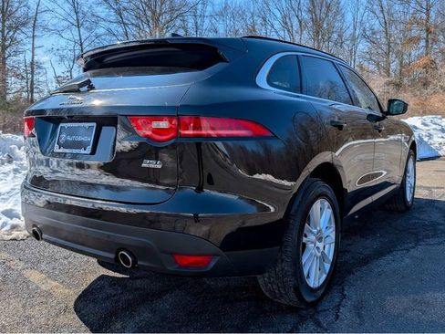 Used 2017 Jaguar F-PACE Prestige image 5