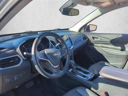 Used 2023 Chevrolet Equinox Premier image 8